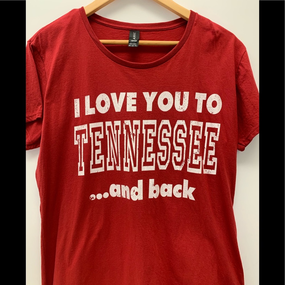 GRAPHIC TEE